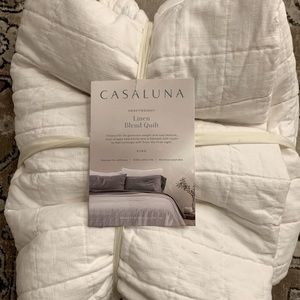 Casaluna King size Linen Blend Quilt